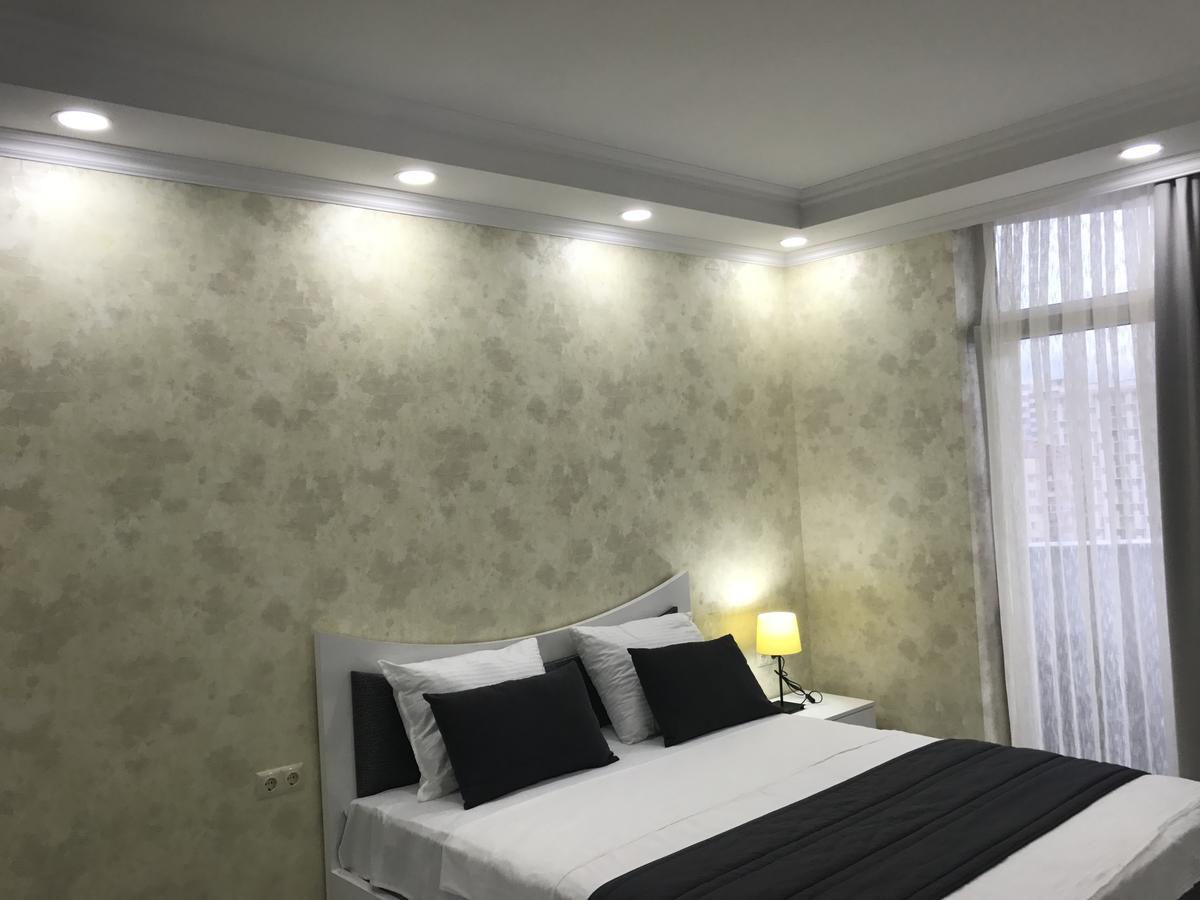 Aparthotel Selfie บาทูมิ ภายนอก รูปภาพ