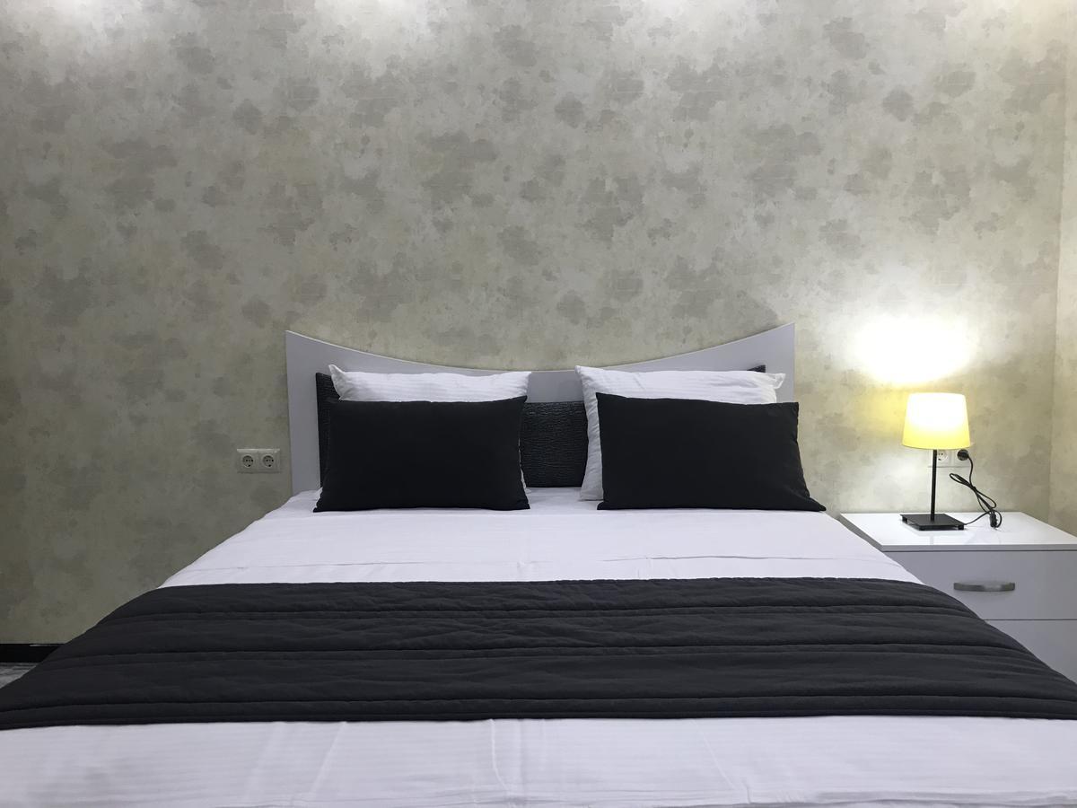 Aparthotel Selfie บาทูมิ ภายนอก รูปภาพ