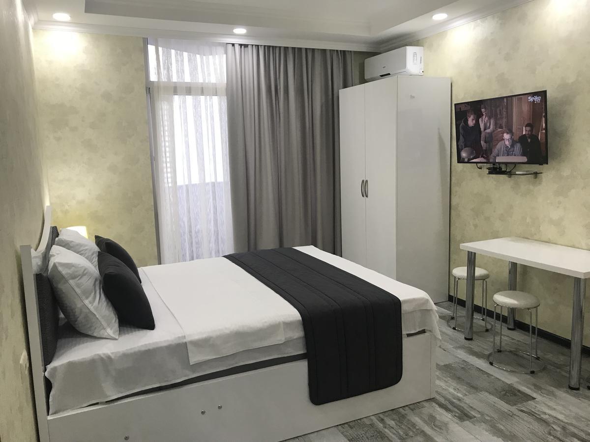 Aparthotel Selfie บาทูมิ ภายนอก รูปภาพ
